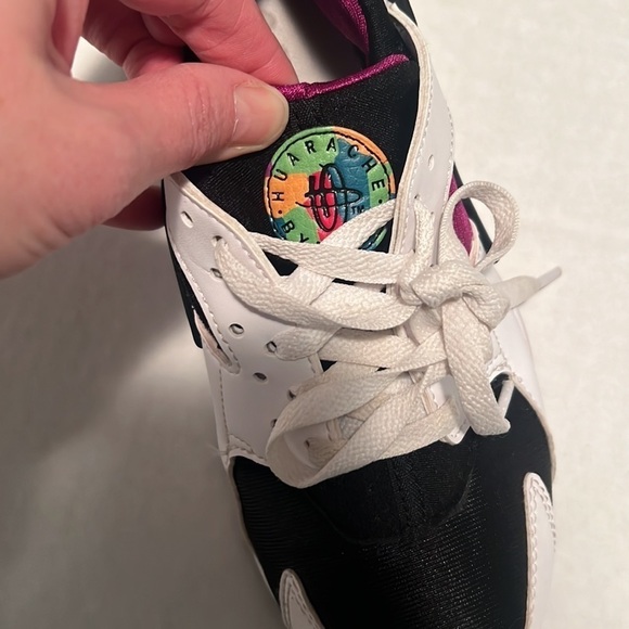 Nike Huaraches Nike youth 5 shoes. - Picture 3 of 7